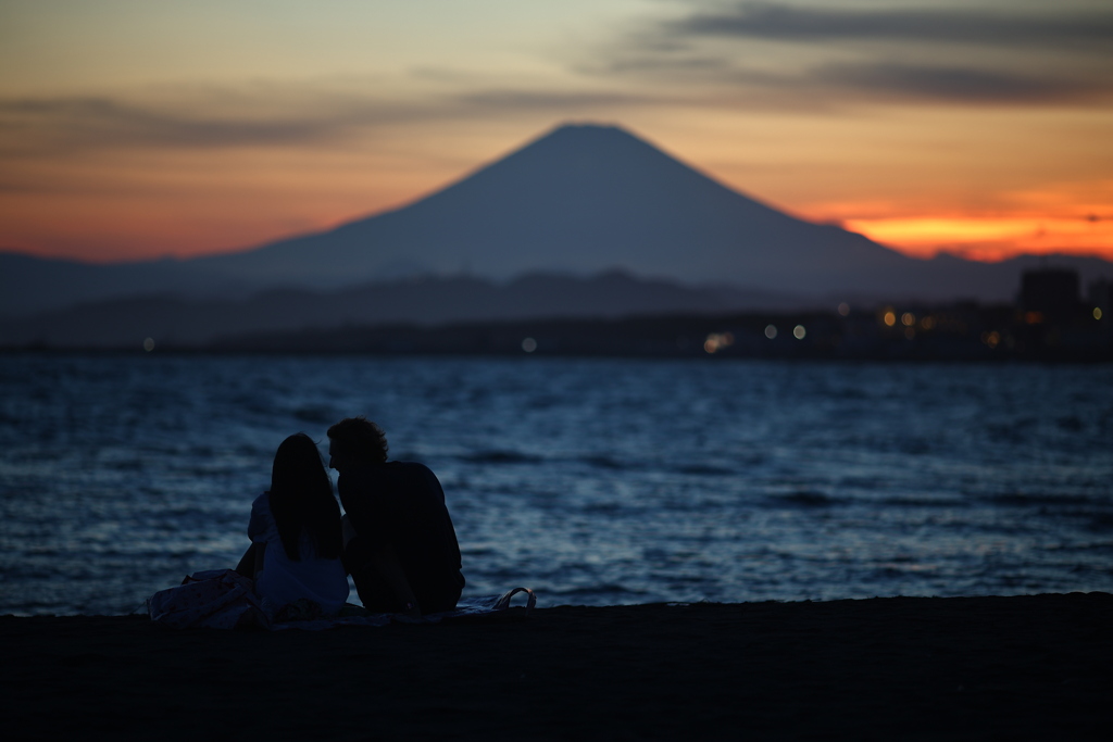 黄昏時の二人を撮った。
