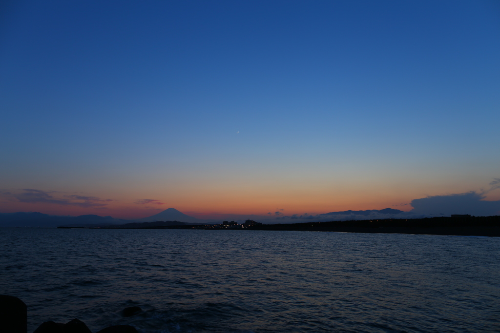 夕焼けと富士山