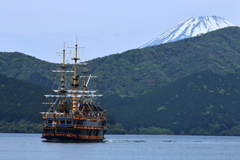 芦ノ湖の海賊たち