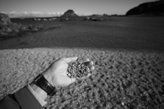 思い出は砂の様に