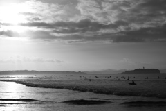 残暑をモノクロで