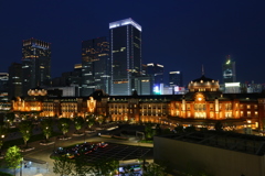 東京駅舎の夜