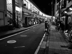 ハーモニカ横丁へ