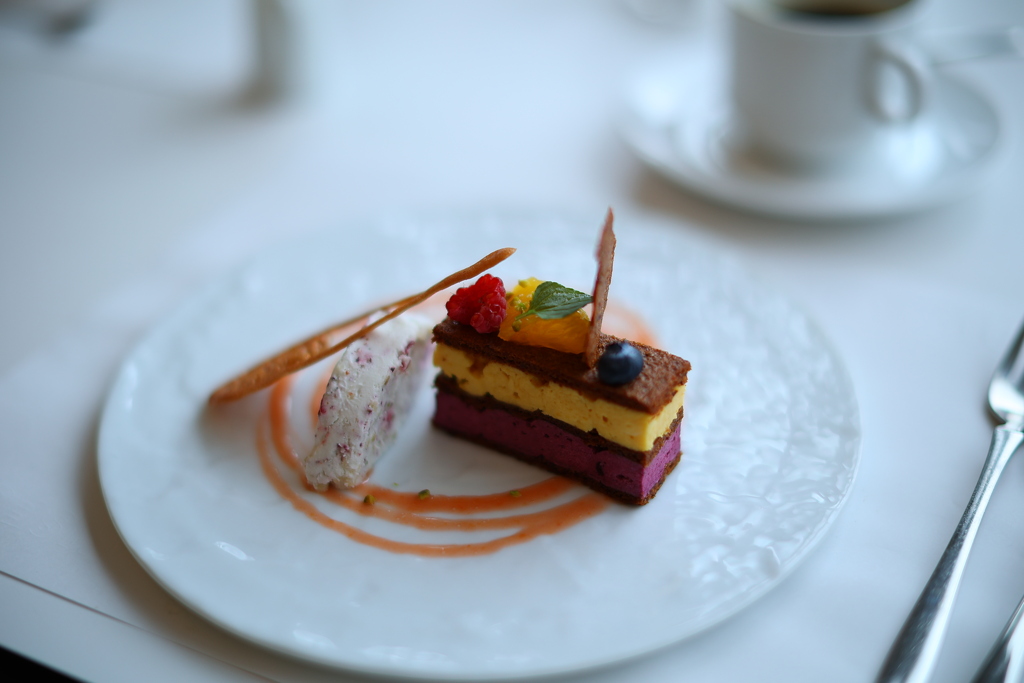 デザートは（’＆％の;oiefD#でございます