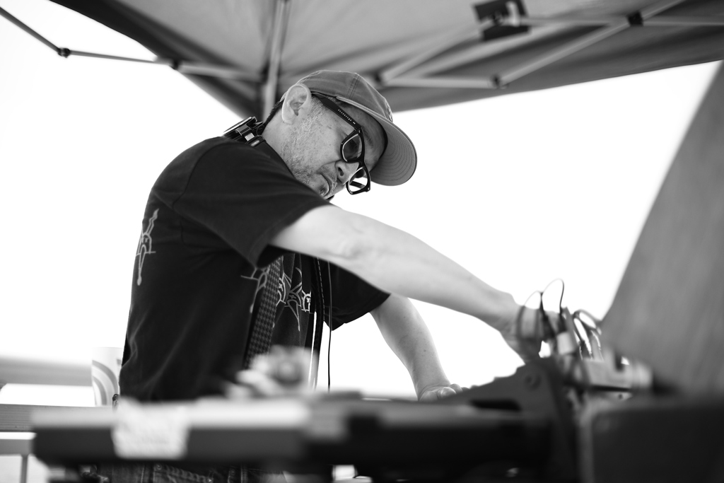 DJのニキと話す