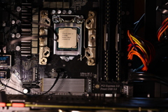 インテル入っとる。。。