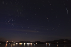 湖畔の空