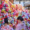 カラフルな「くくり猿」