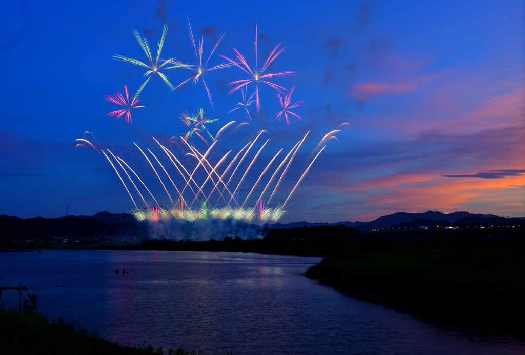 夕焼けの花火～伊勢神宮奉納全国花火大会②