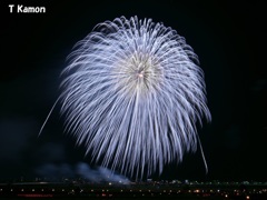 単打ち花火が基本～2年目を迎え