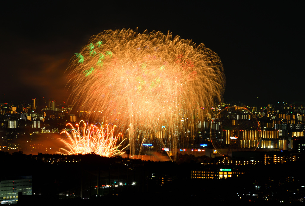 万博夜空がアートになる日⑯