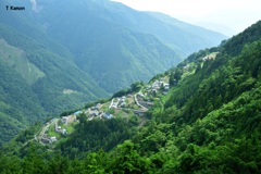 山にへばりついた村　～　下栗の里①