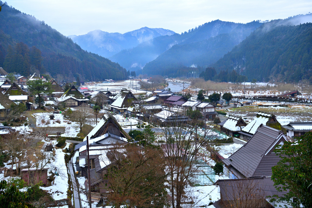 「美山かやぶきの里」の朝