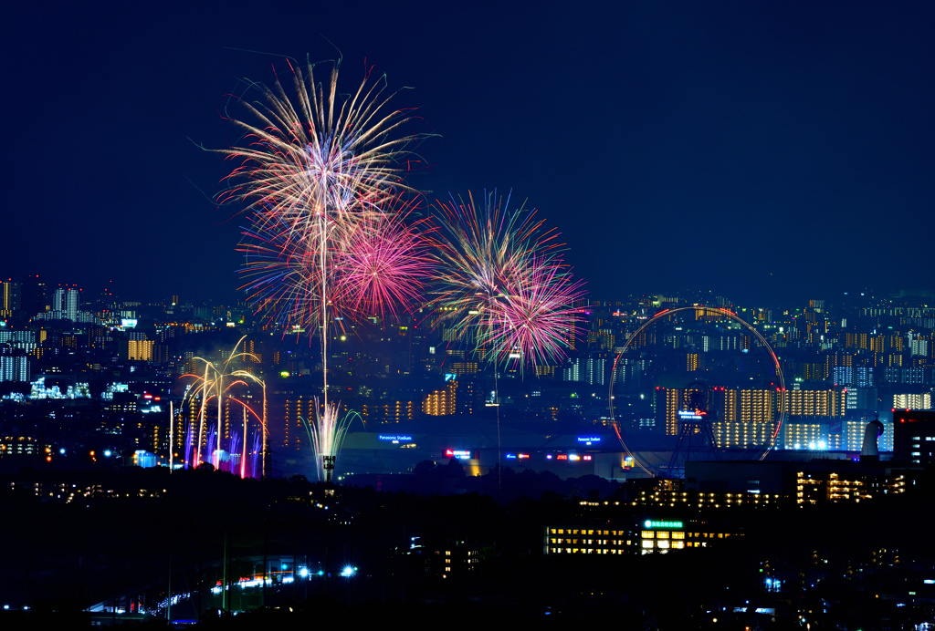万博夜空がアートになる日⑥