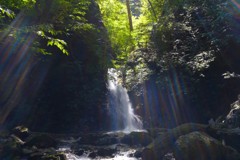 風挙の滝 光と共に