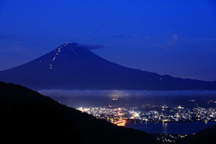 夜明け前