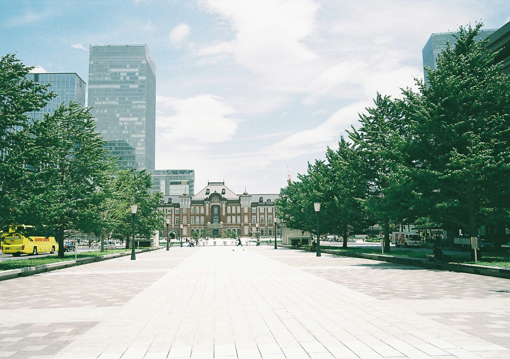 夏の東京駅