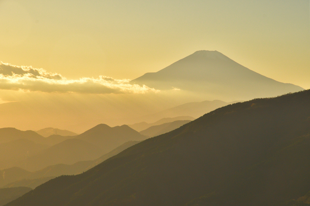 霊峰