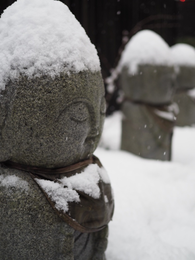 傘なし地蔵