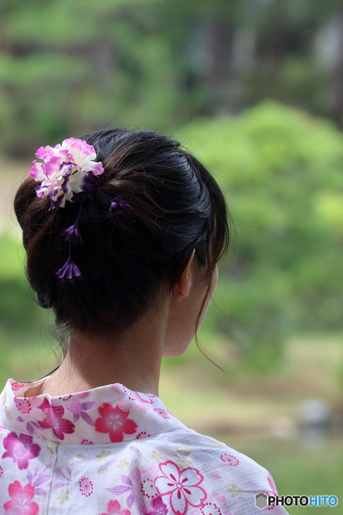 花のような人　～ゆく夏を惜しむ美女～