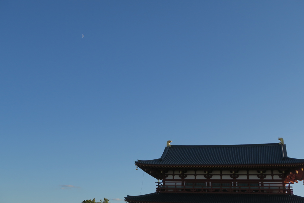 朱雀門、悠久の月