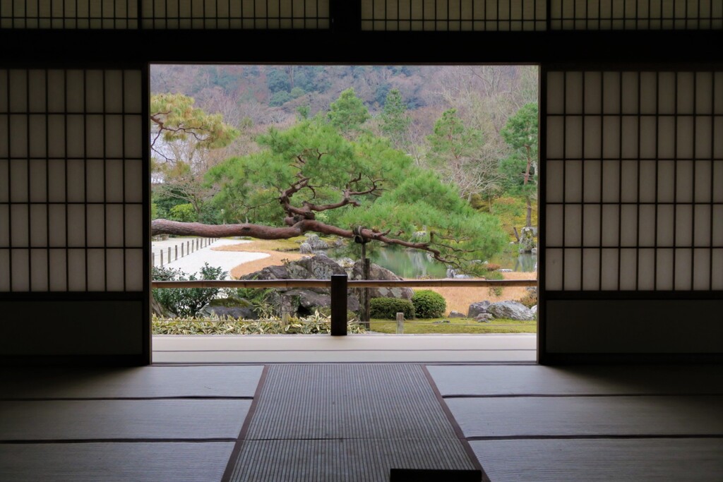 天龍寺　曹源池を望む