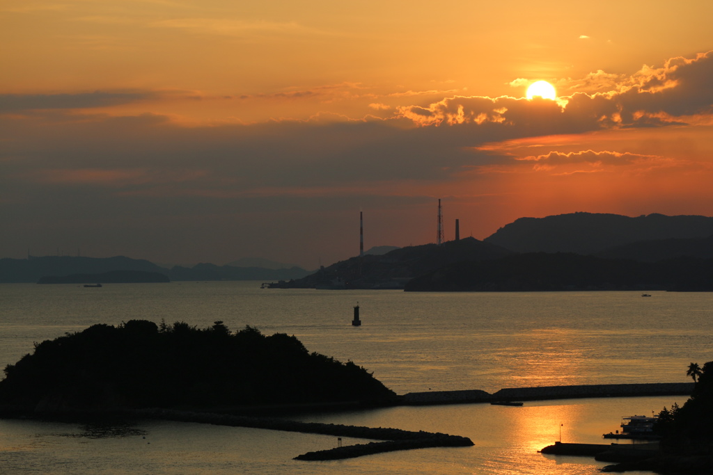 夕暮れの瀬戸内海