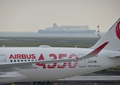 A350-900 フェリーと