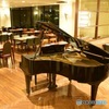 ピアノのあるレストラン