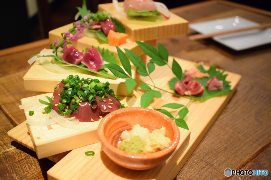 鶏の刺身盛合せ