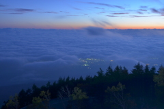 雲の上から