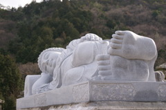 寝仏