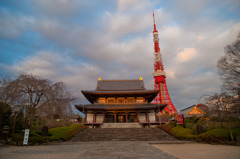 朝焼けの寺