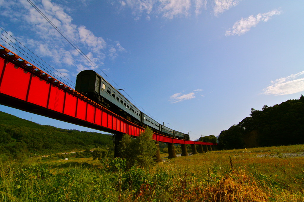 赤い鉄橋