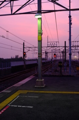 夕暮れの駅