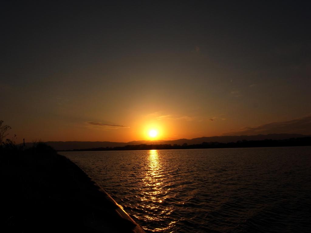 夕日