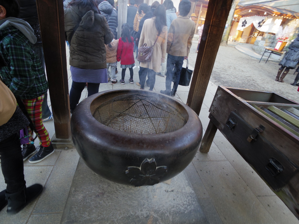 空気を煽る