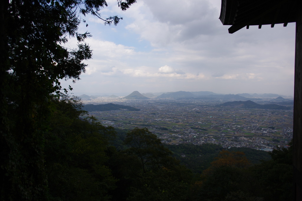 奥宮手前からの讃岐