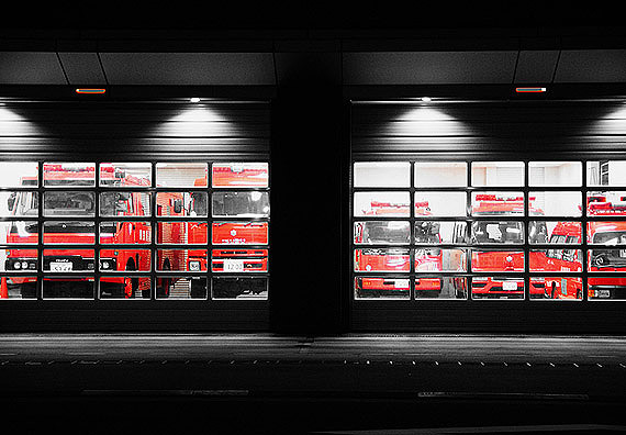 BLACK&RED