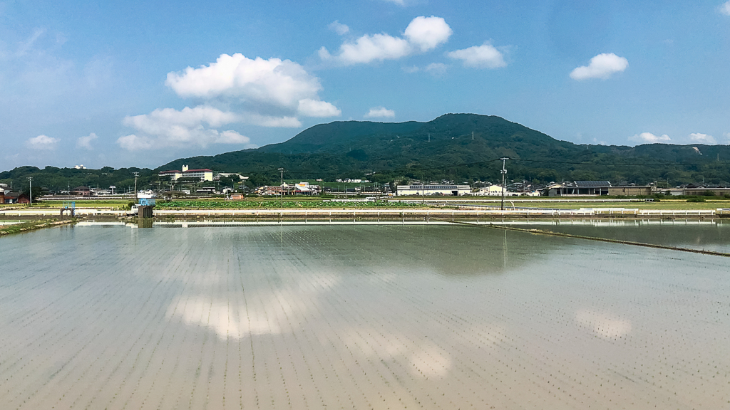 肥前山口手前の車窓