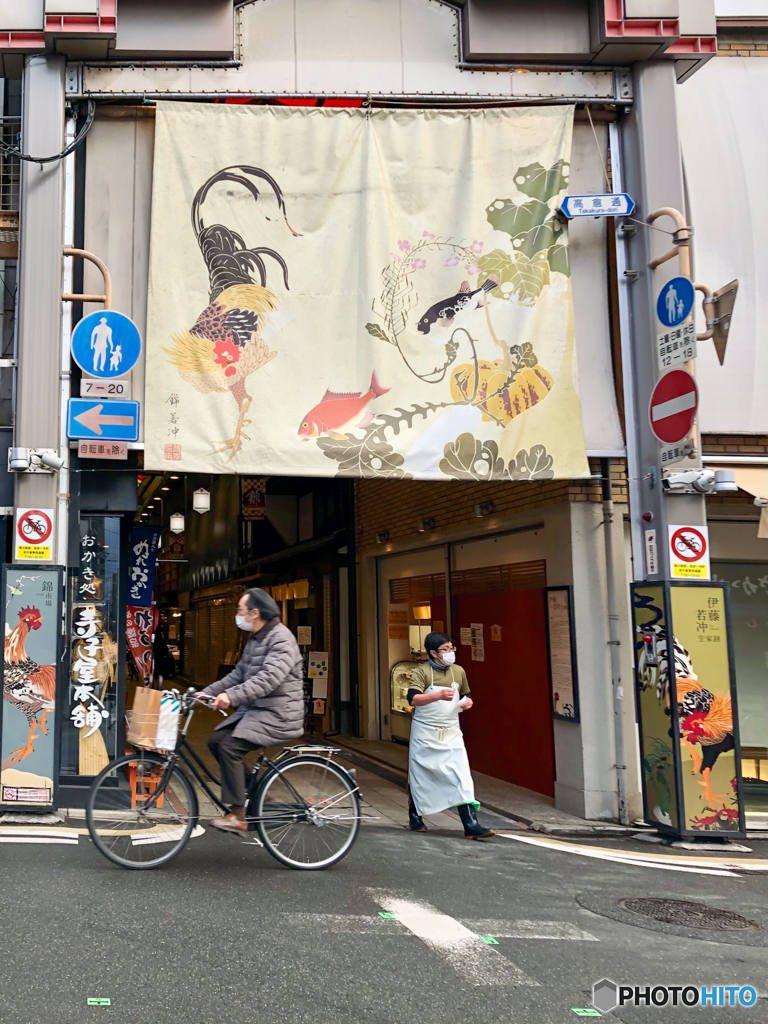 京都 錦市場通りの街角