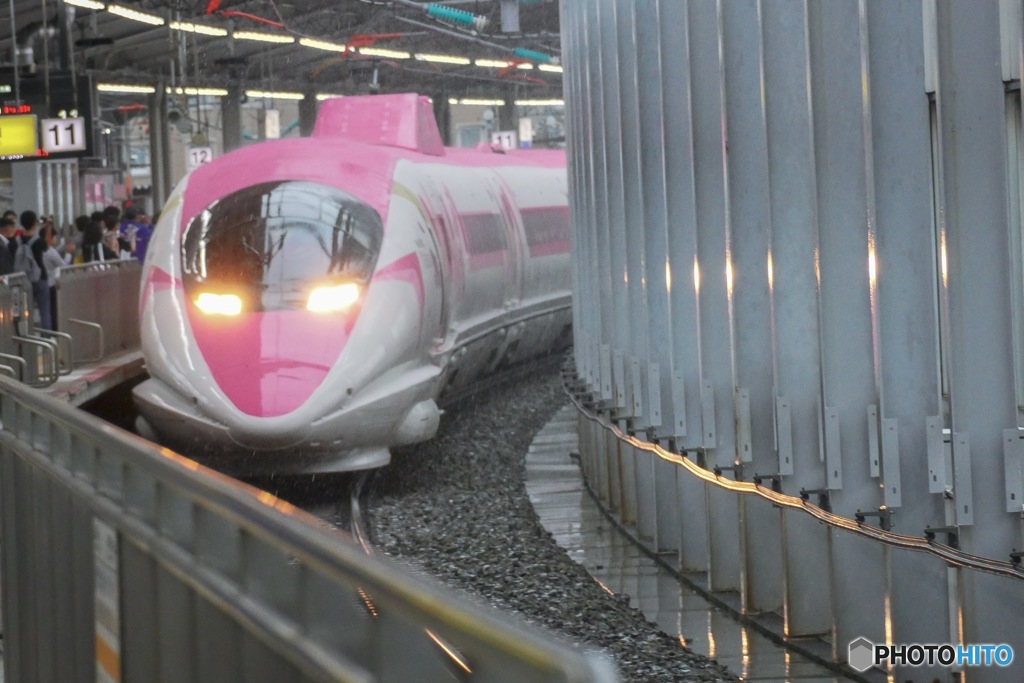Into Kokura, Hello Kitty Shinkansen
