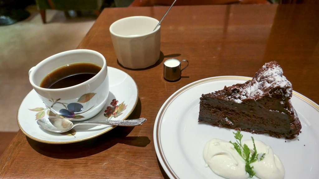 喫茶ウミノでお茶を