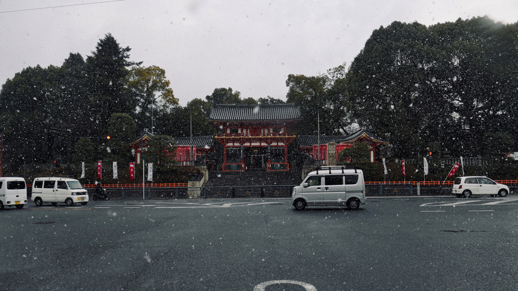 KYOTO MOVE : Let it snow this morning