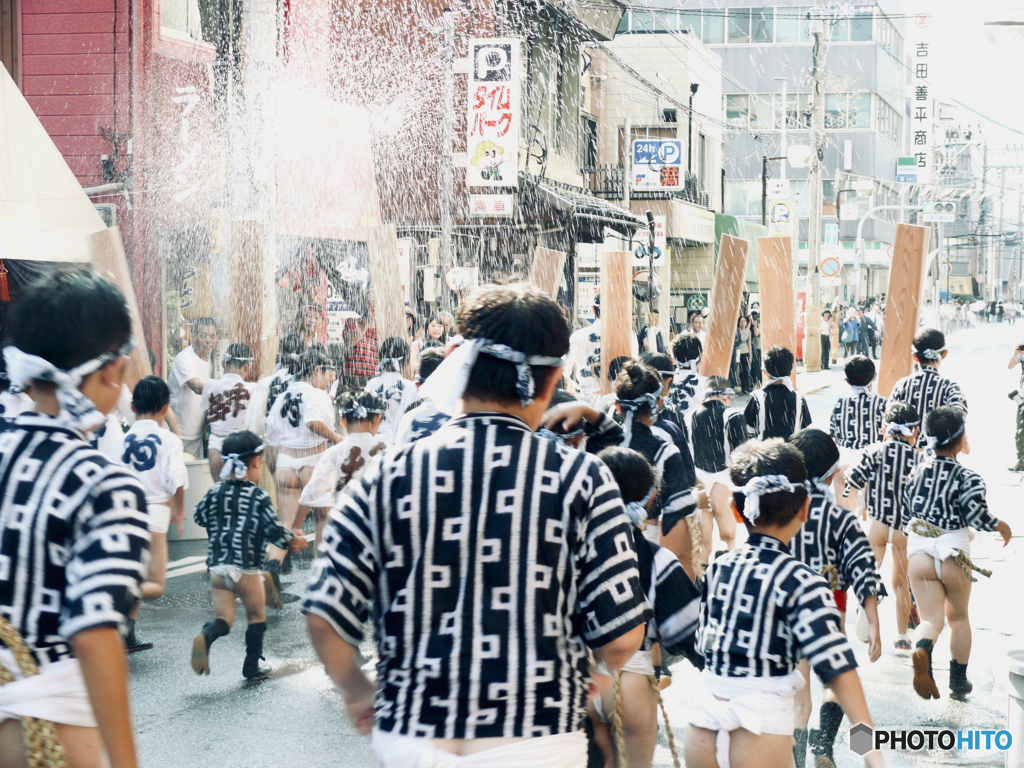 追い山ならし・東町筋：きおいみずには注意（笑）