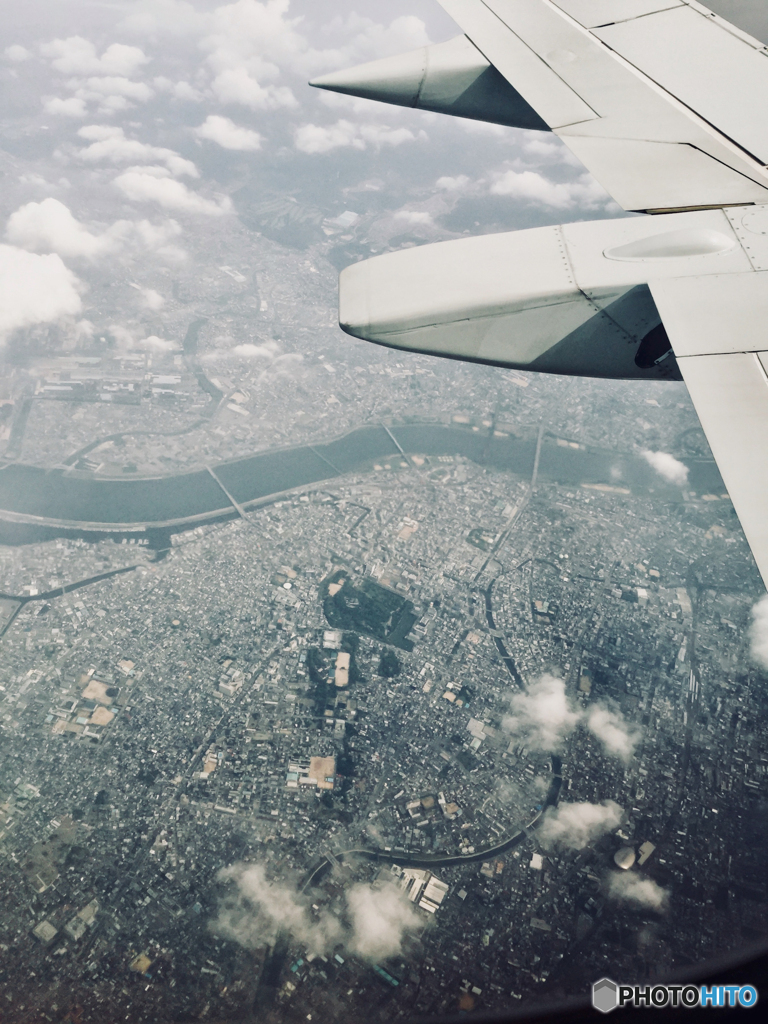 たぶん大阪上空 2017