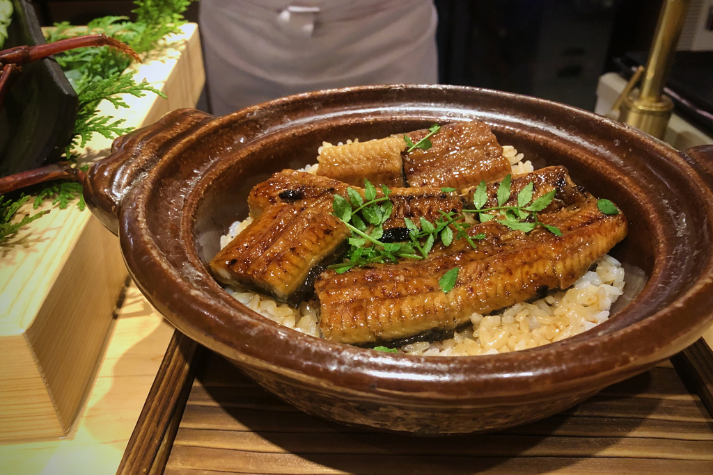 祇園町南側で土鍋炊き うなぎ飯