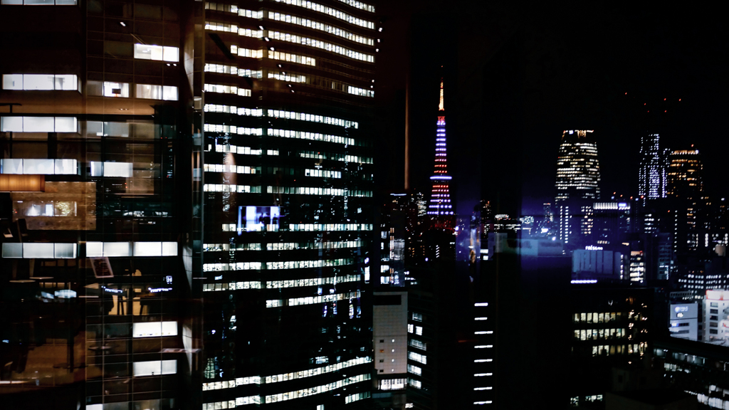 Night time Tokyo tower 流星都市