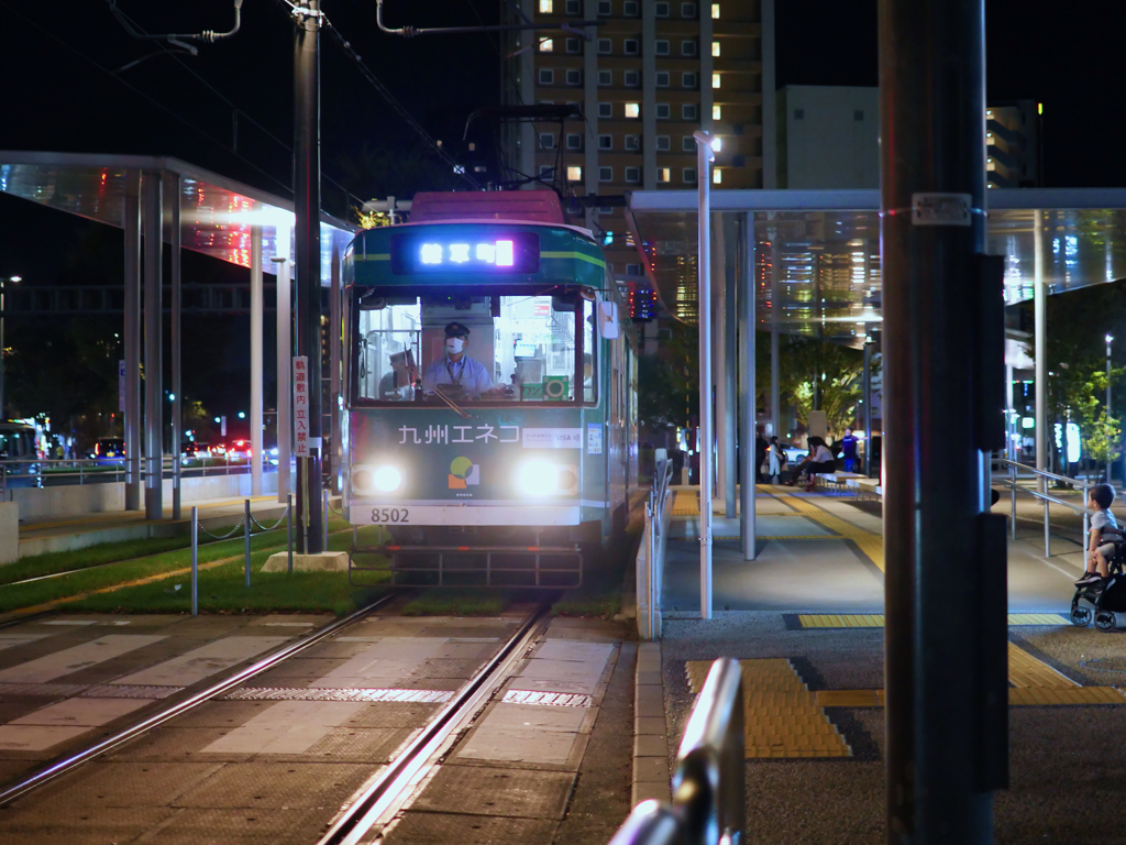 夜の熊本駅前 2022