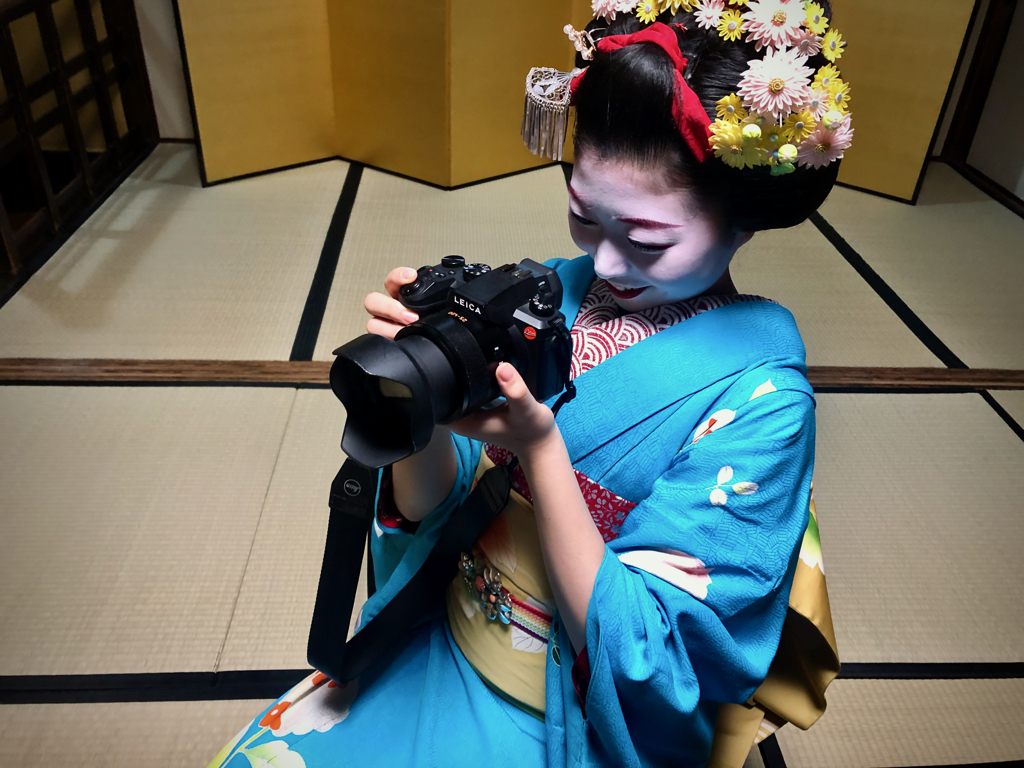 Maiko "LEICA" Photographer